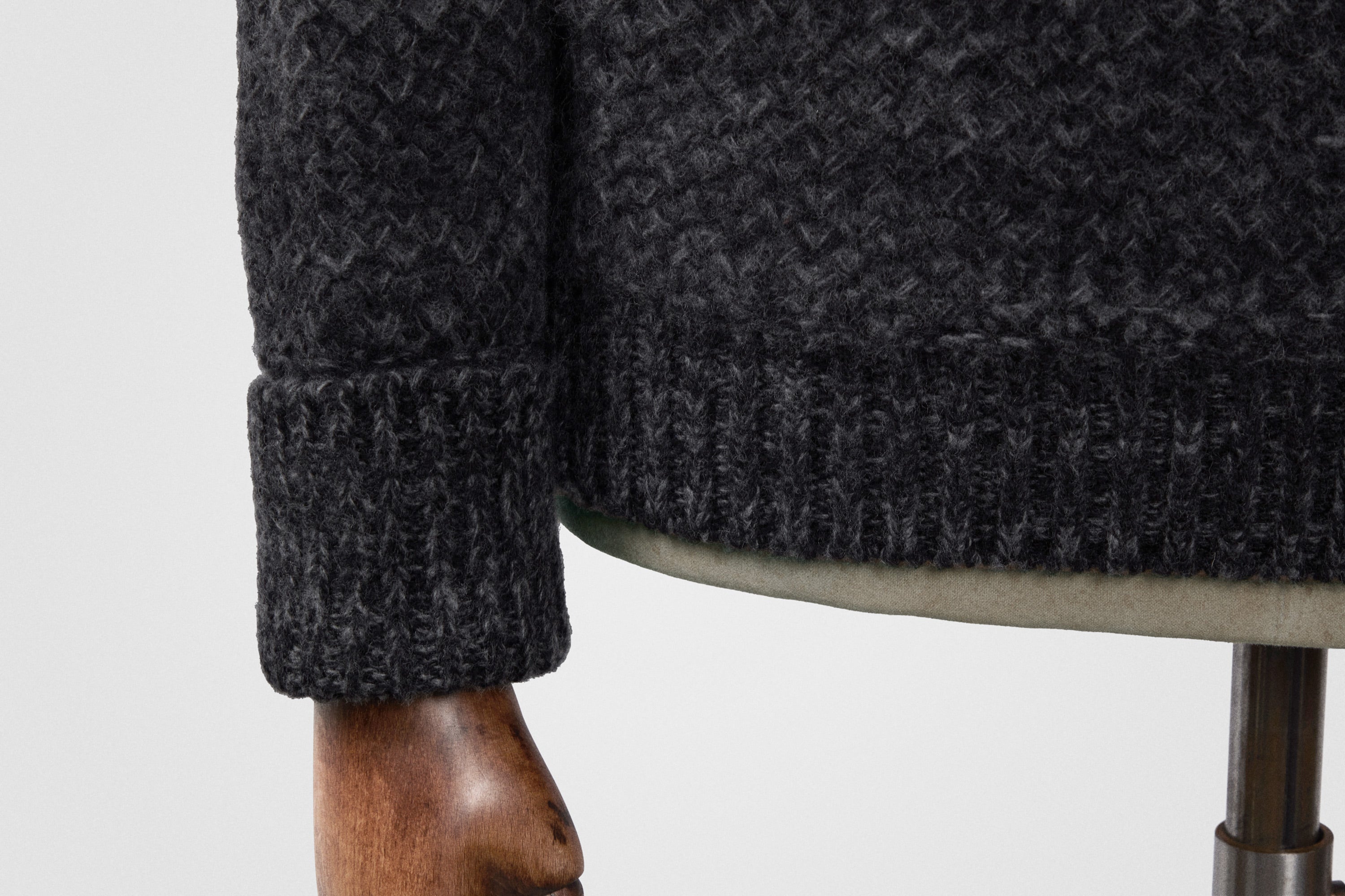 Crewneck jumper in charcoal – S.E.H Kelly Crewneck jumper in charcoal – S.E.H Kelly