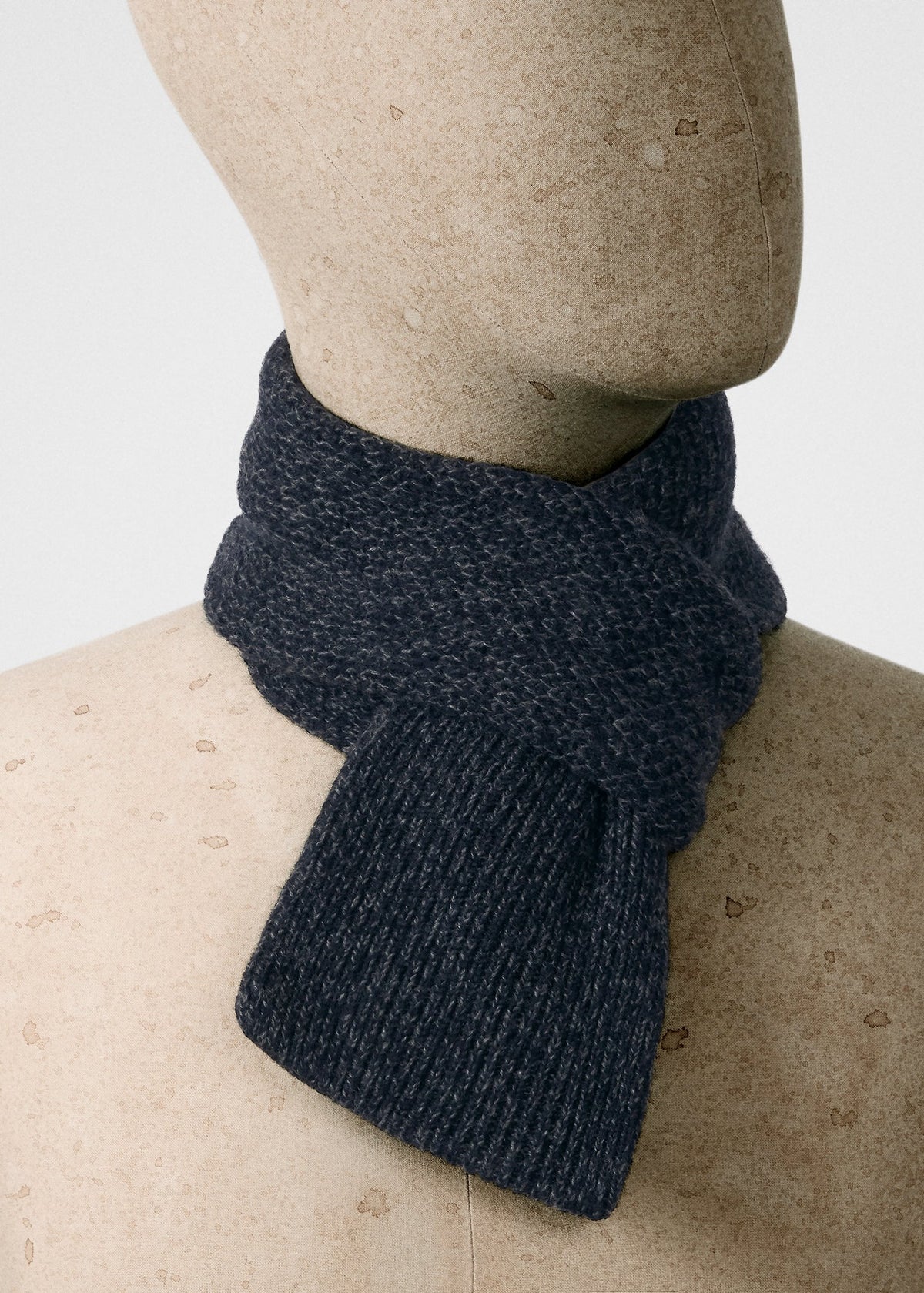 Scarf in cashmere-cotton in north sea